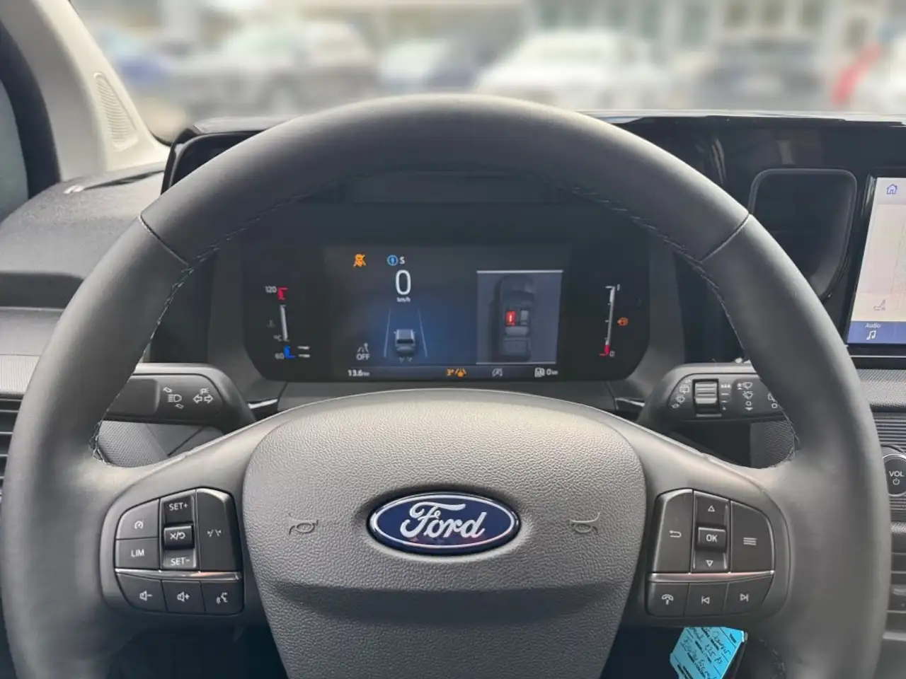 Ford Tourneo 10
