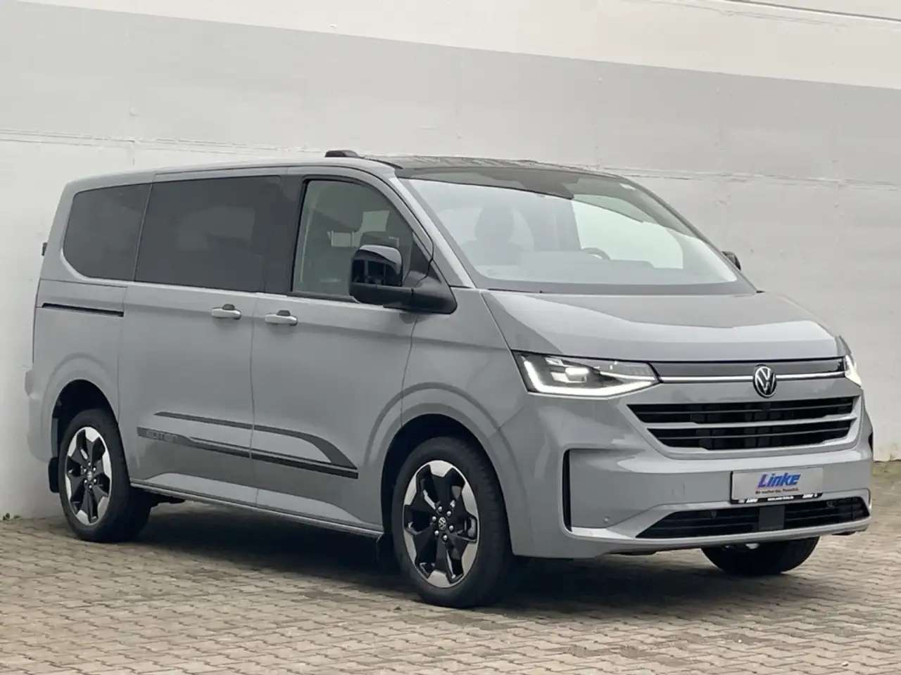 Volkswagen T7 Caravelle 2