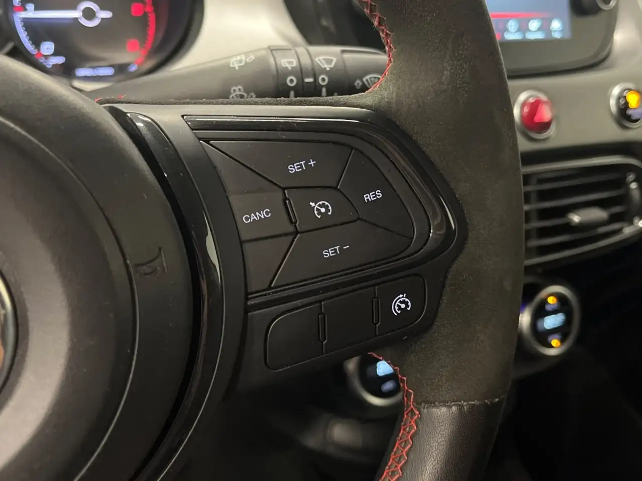 Fiat 500X 11