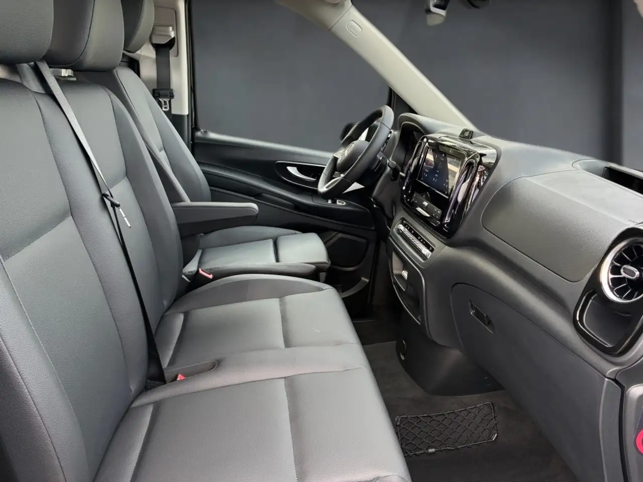 Mercedes-Benz Vito 116 16