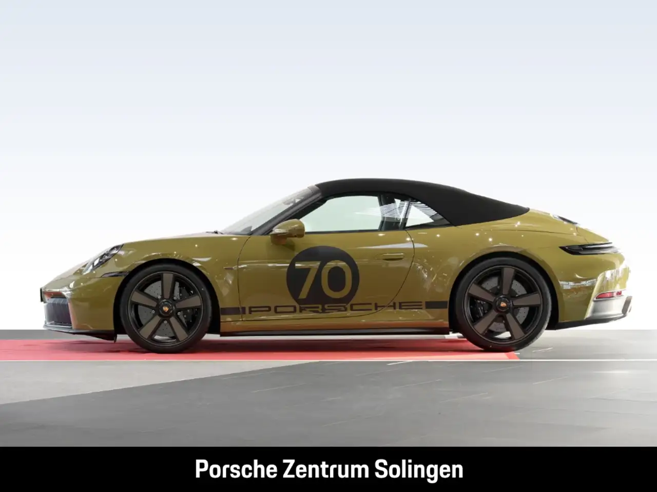 Porsche 992 911 2