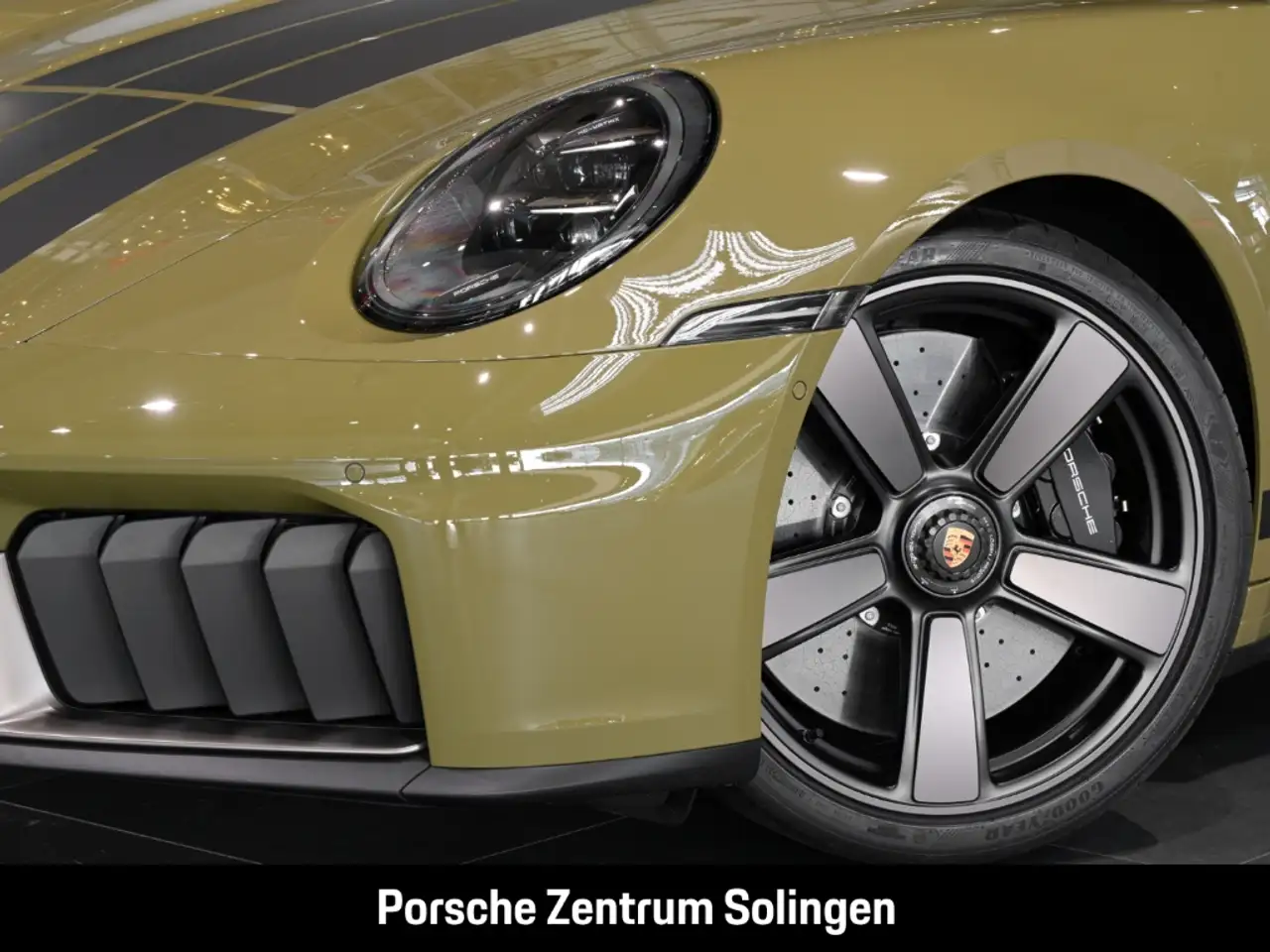 Porsche 992 911 6