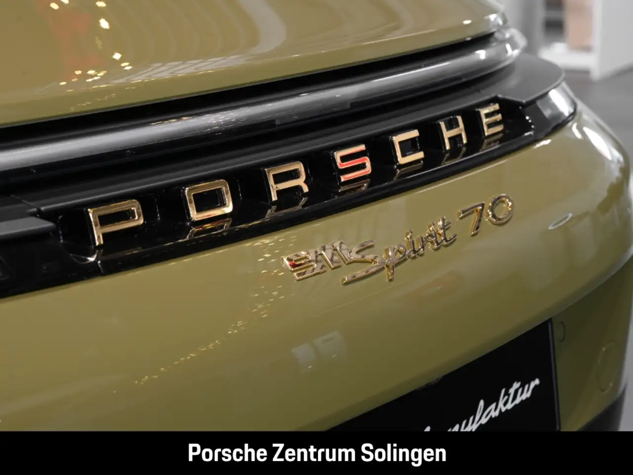 Porsche 992 911 10