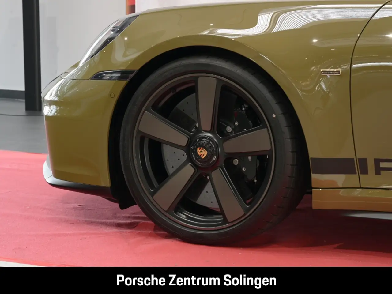 Porsche 992 911 12