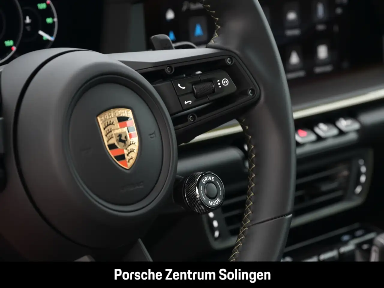 Porsche 992 911 15