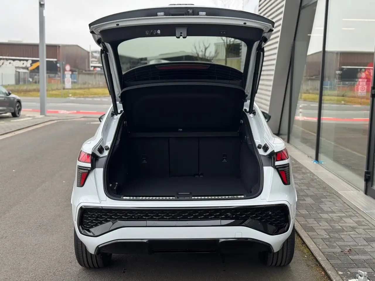 Audi Q3 6