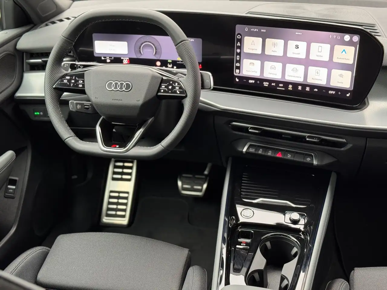 Audi Q3 8
