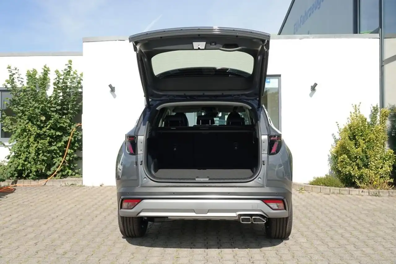 Hyundai TUCSON 8