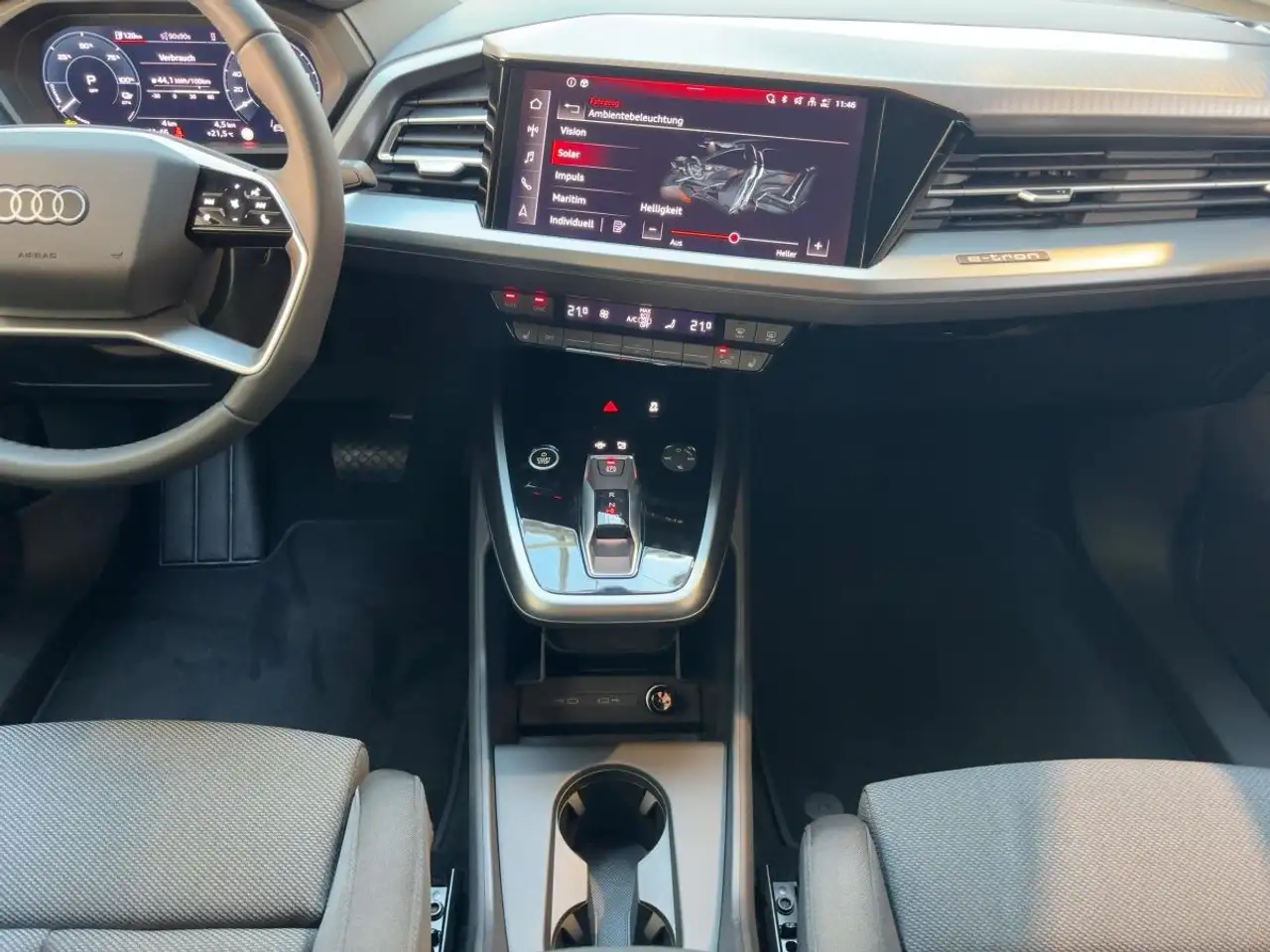 Audi Q4 12