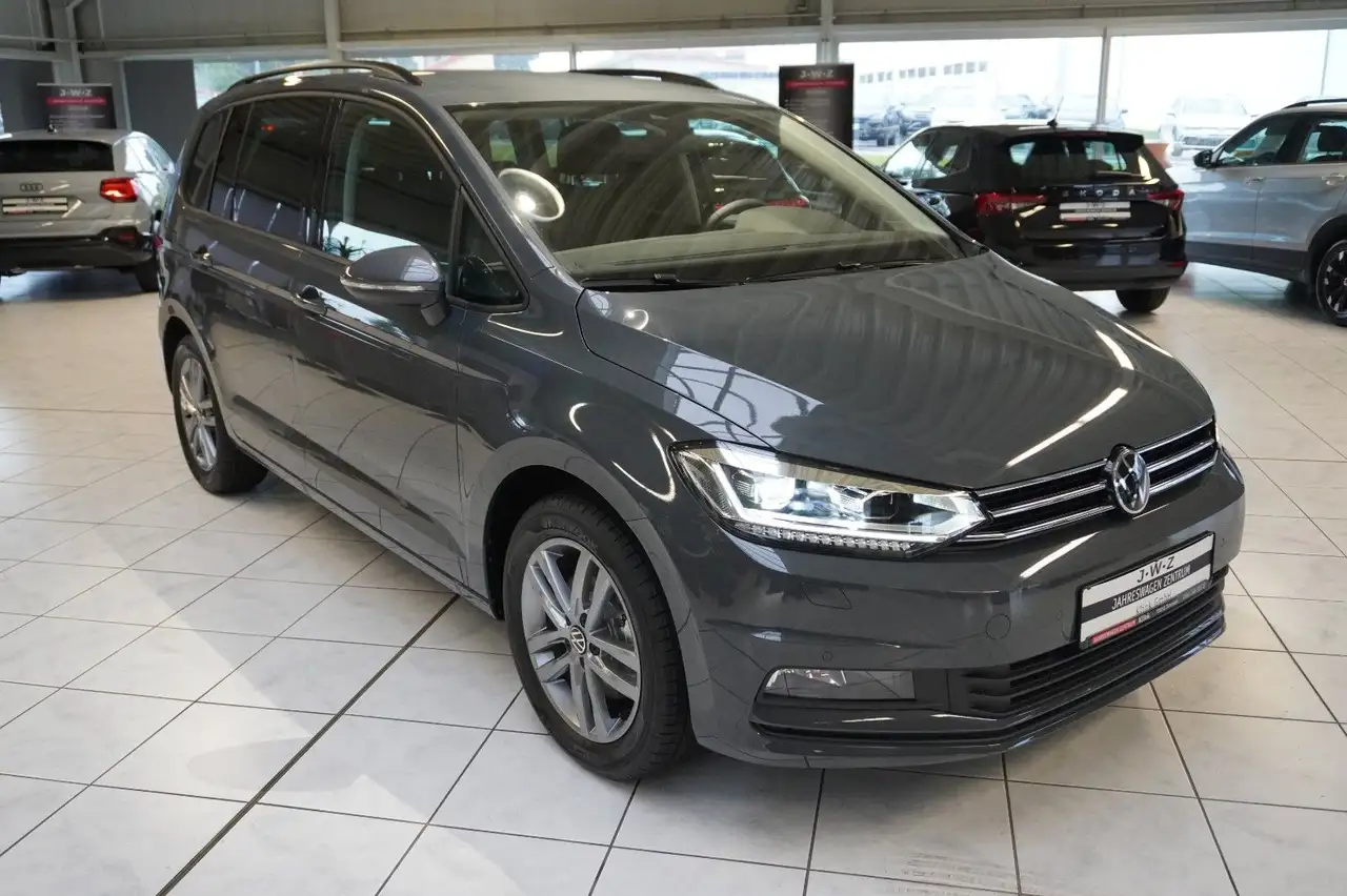 Volkswagen Touran 3