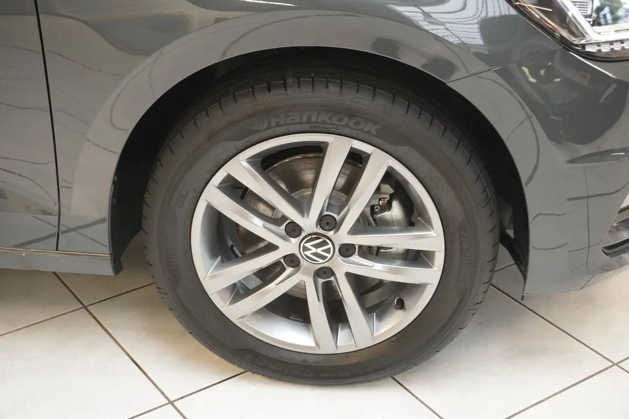 Volkswagen Touran 15