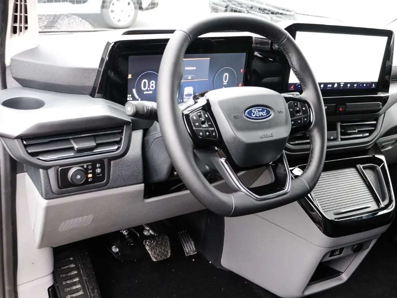 Ford Tourneo 4