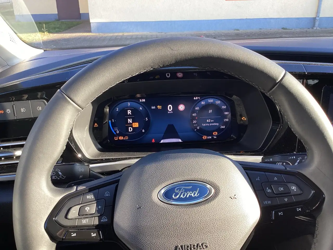 Ford Tourneo 12