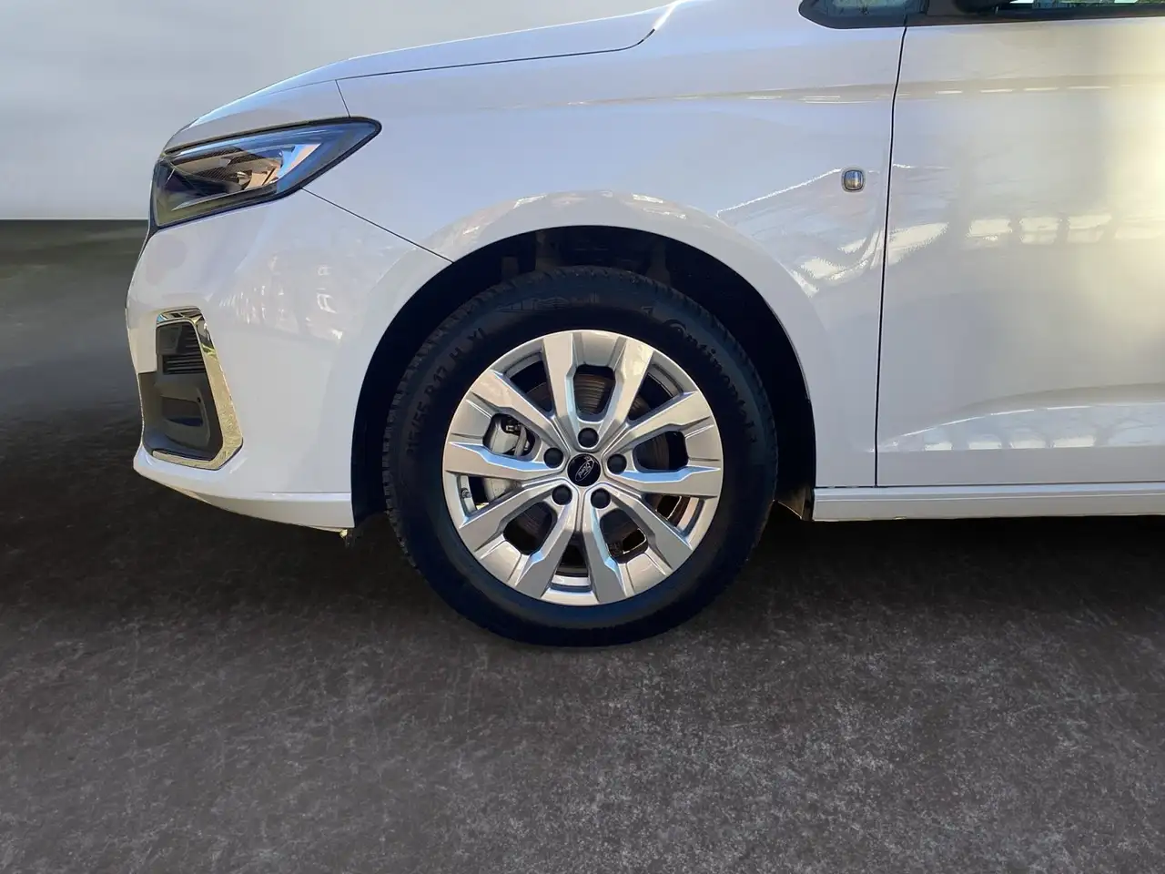 Ford Tourneo 15