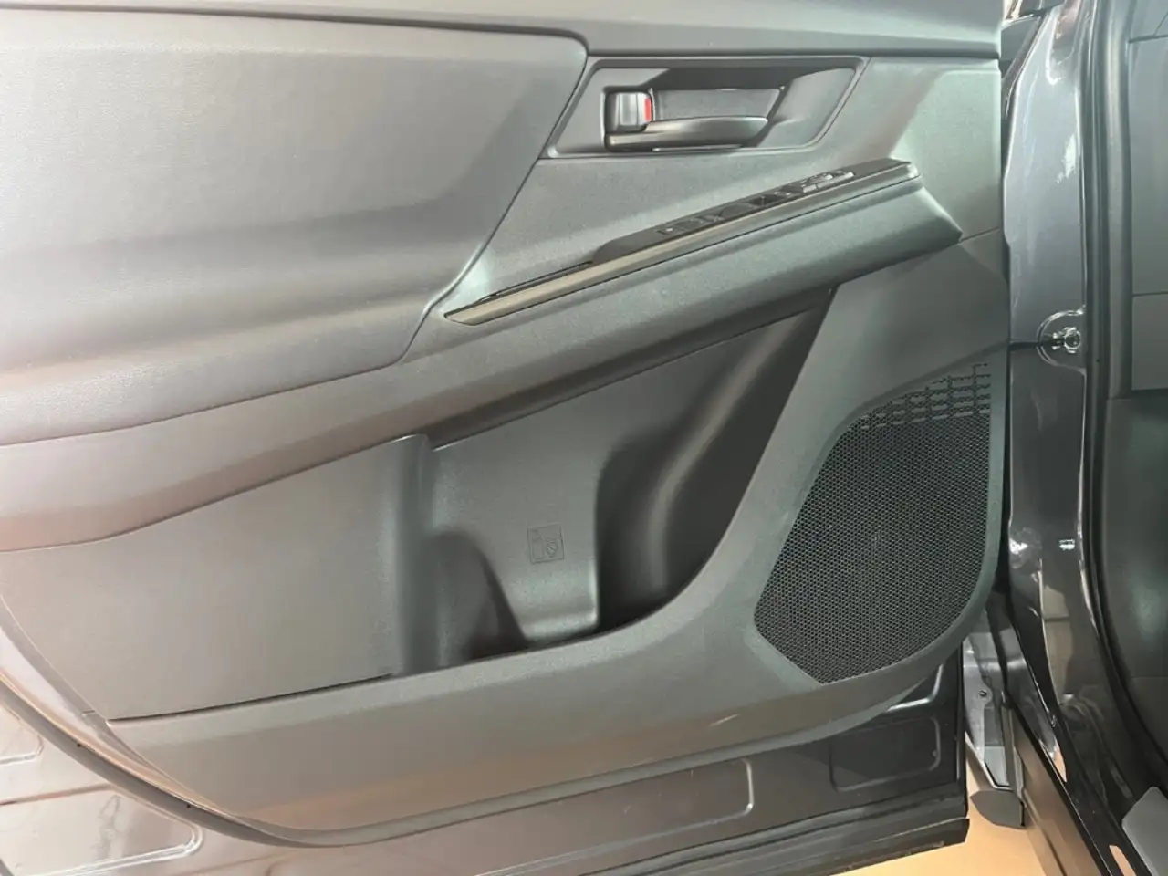 Toyota bZ4X 13
