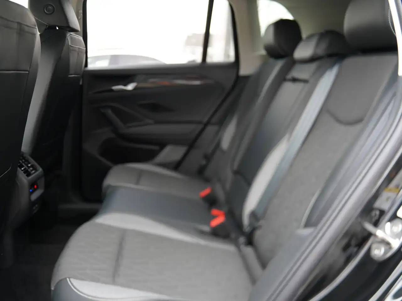 Volkswagen Tiguan 5