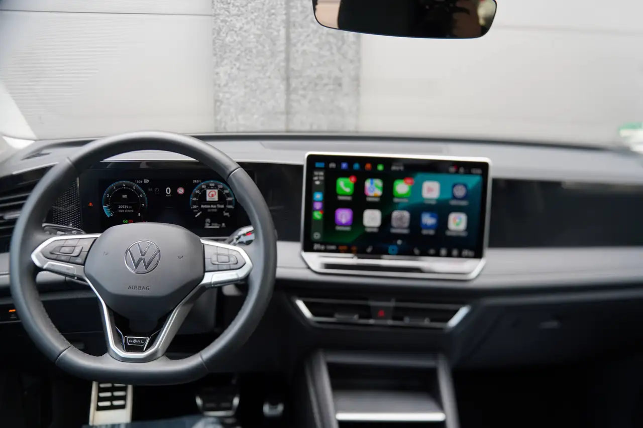 Volkswagen Tiguan 8