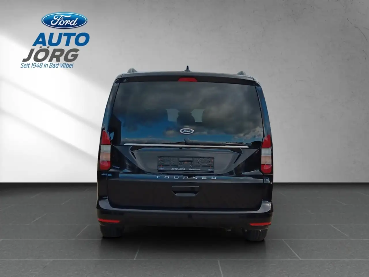 Ford Tourneo 4