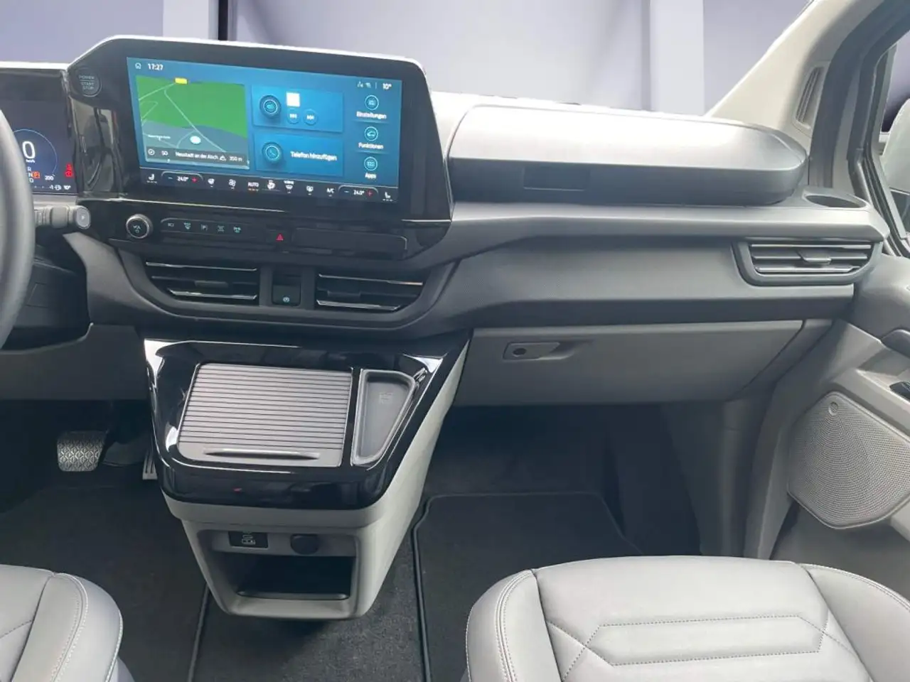Ford Tourneo 13