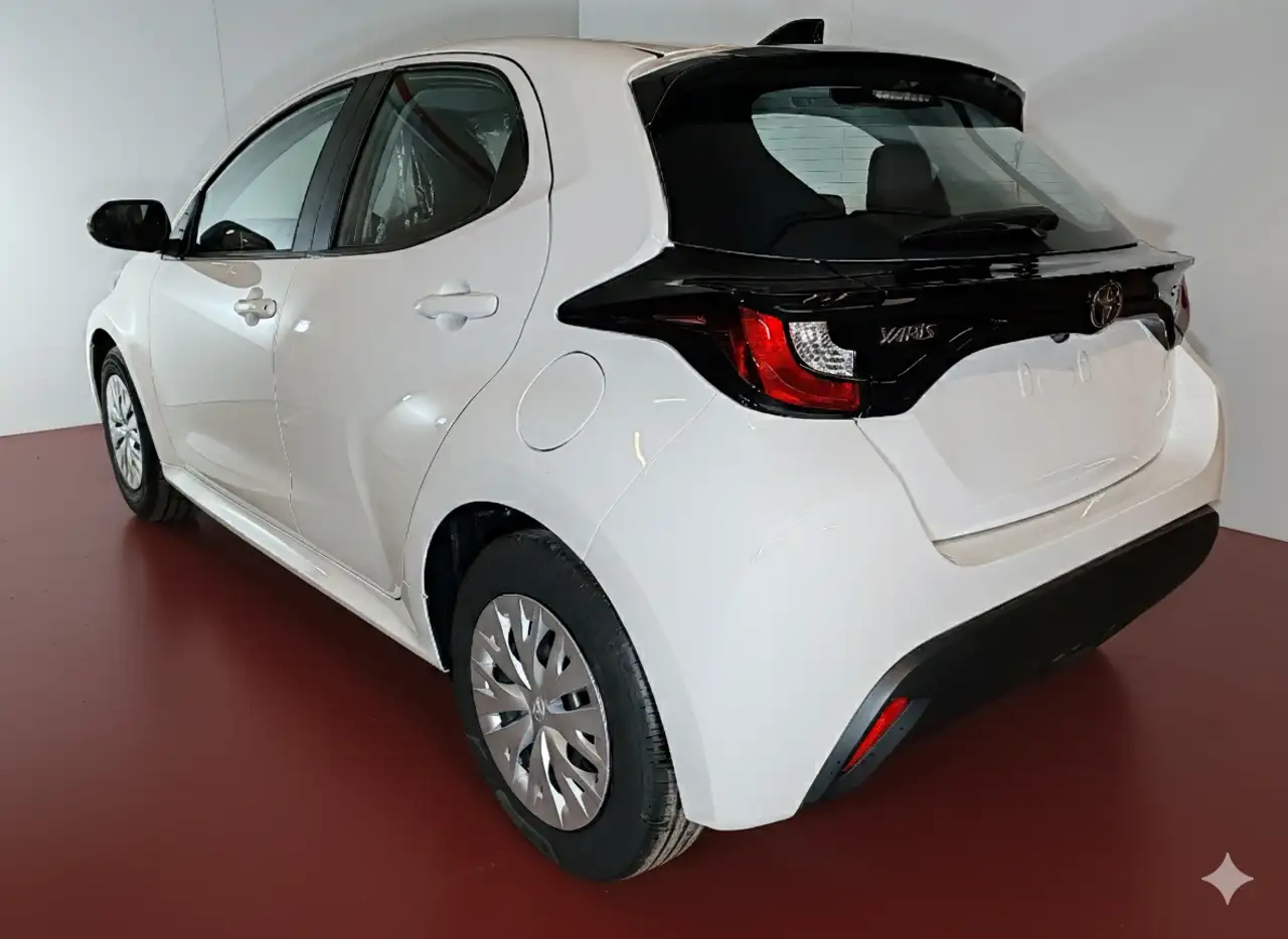 Toyota Yaris 4