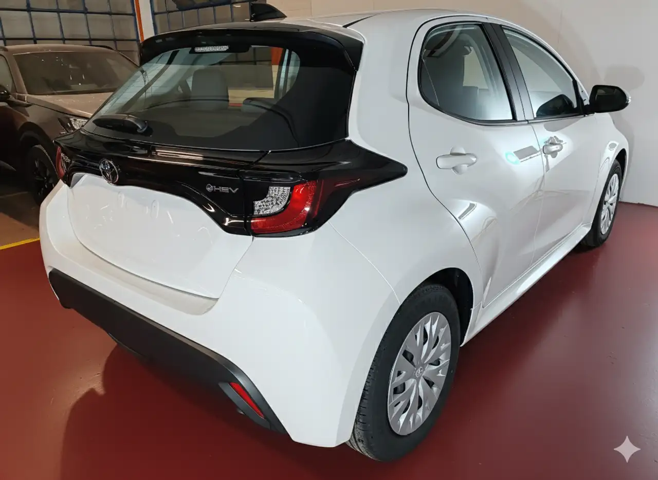 Toyota Yaris 6