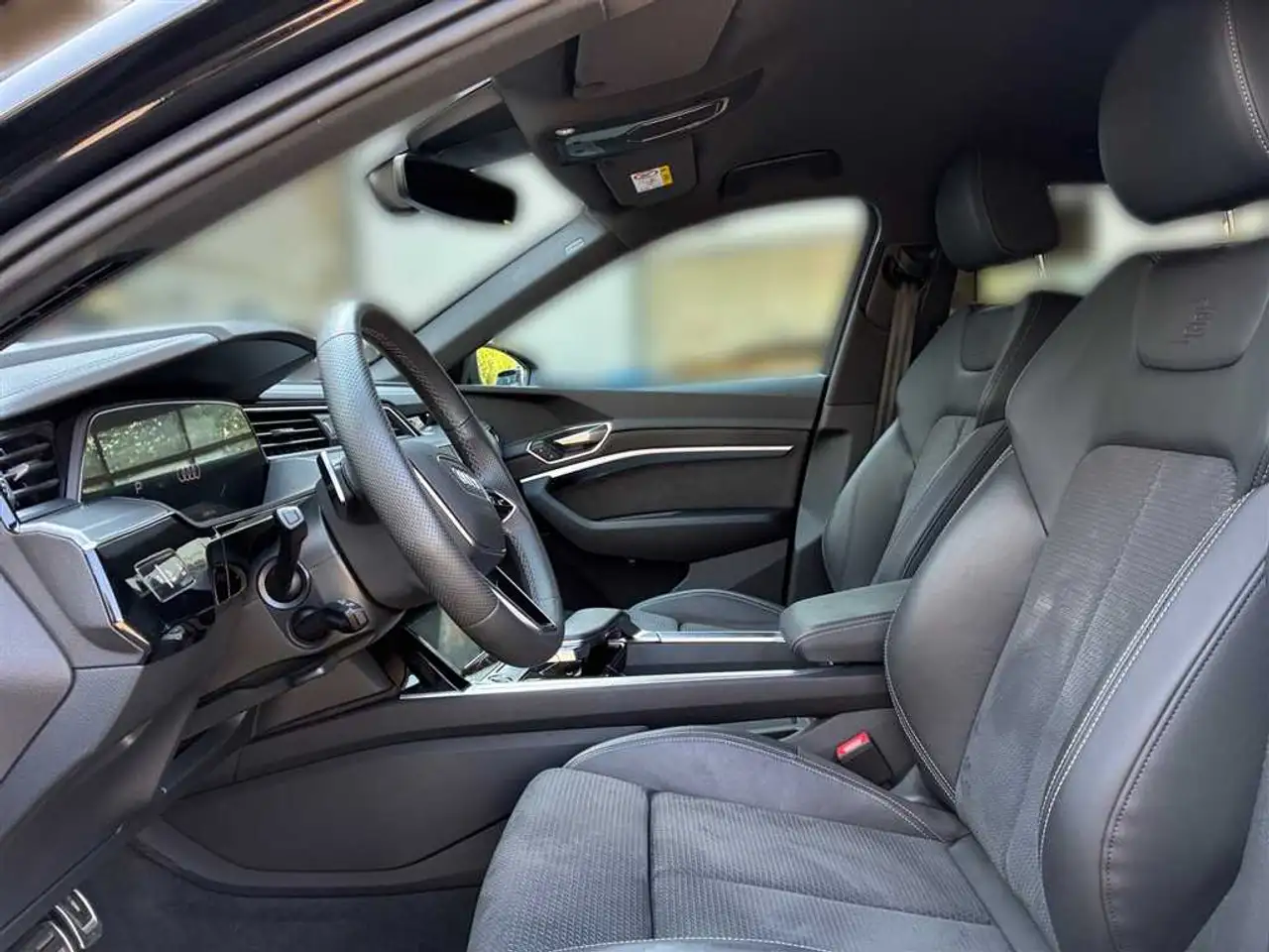 Audi Q8 9