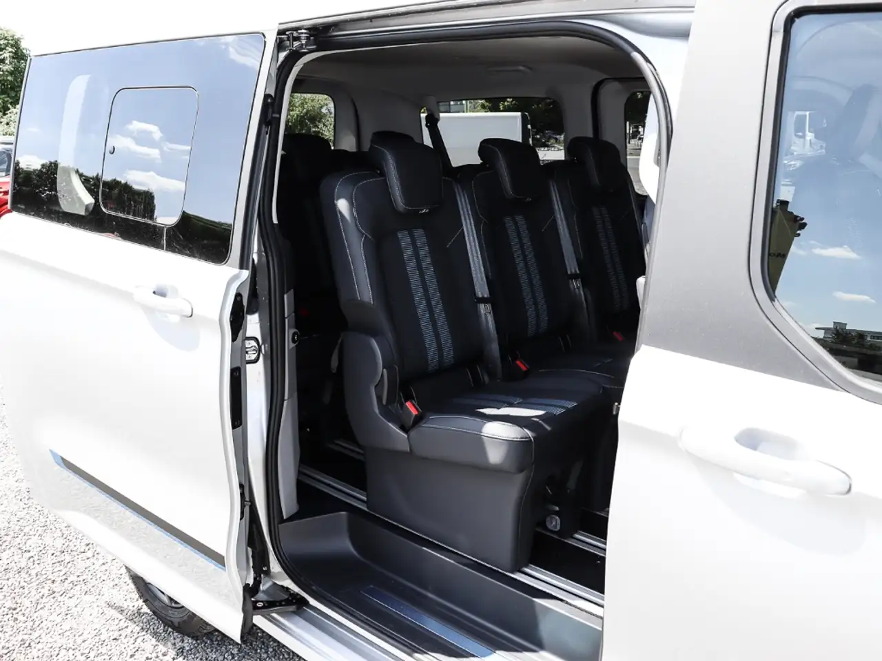 Ford Tourneo 16