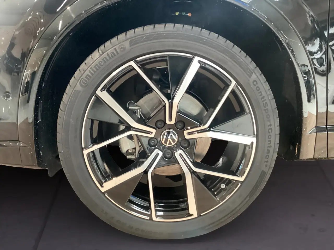 Volkswagen Tiguan 7
