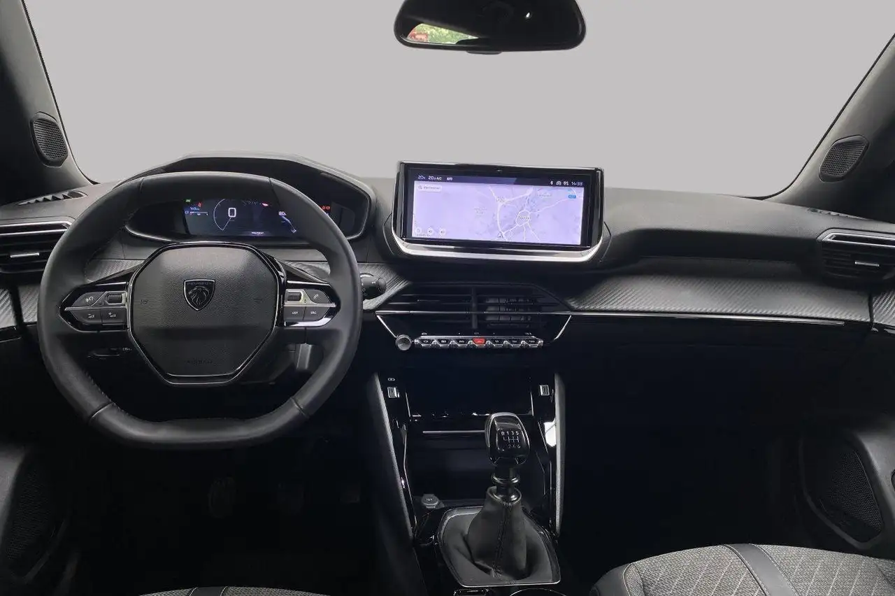 Peugeot 2008 11