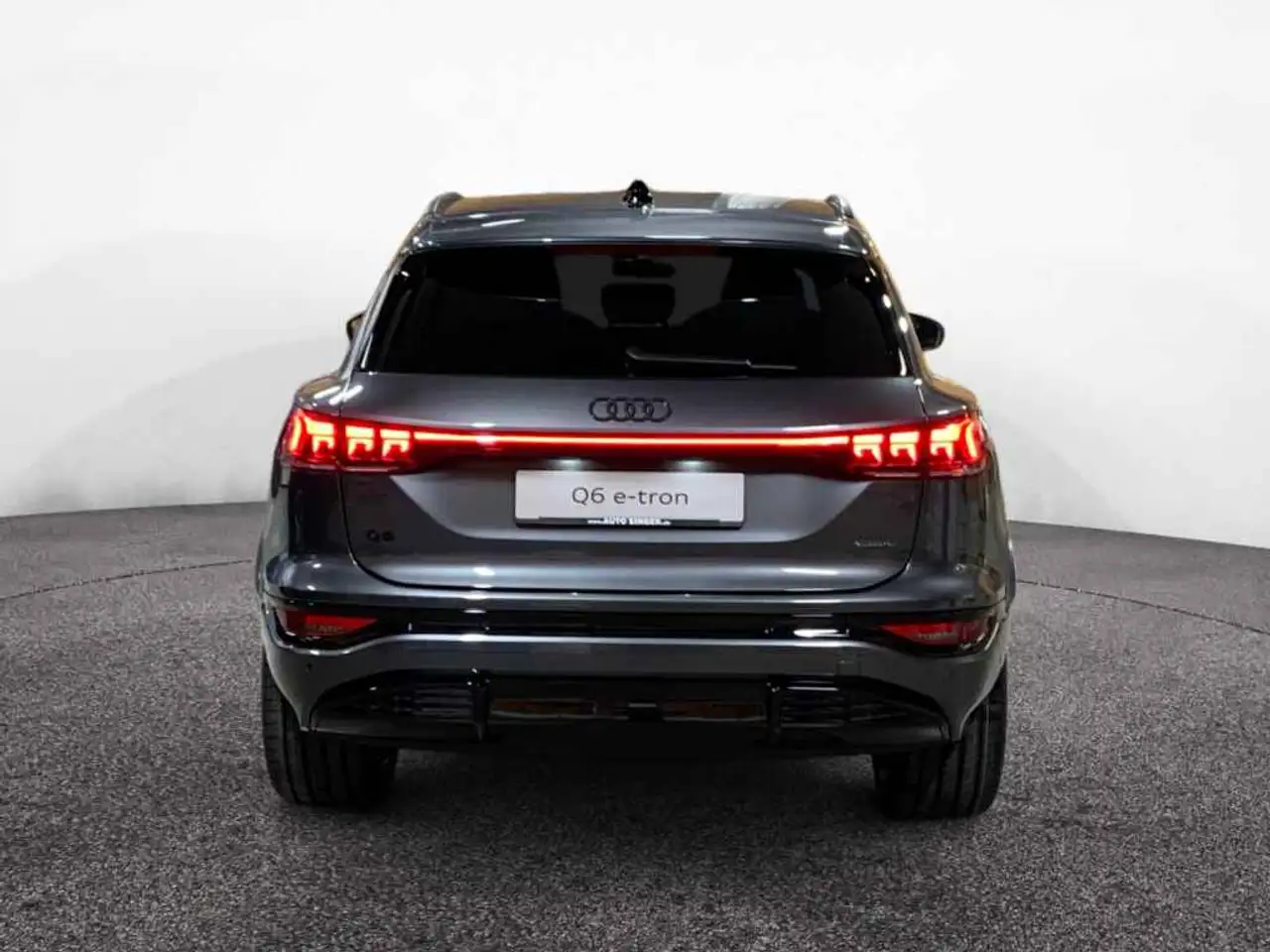 Audi Q6 7