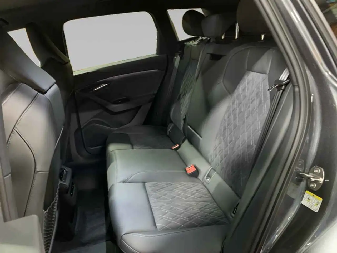 Audi Q6 10