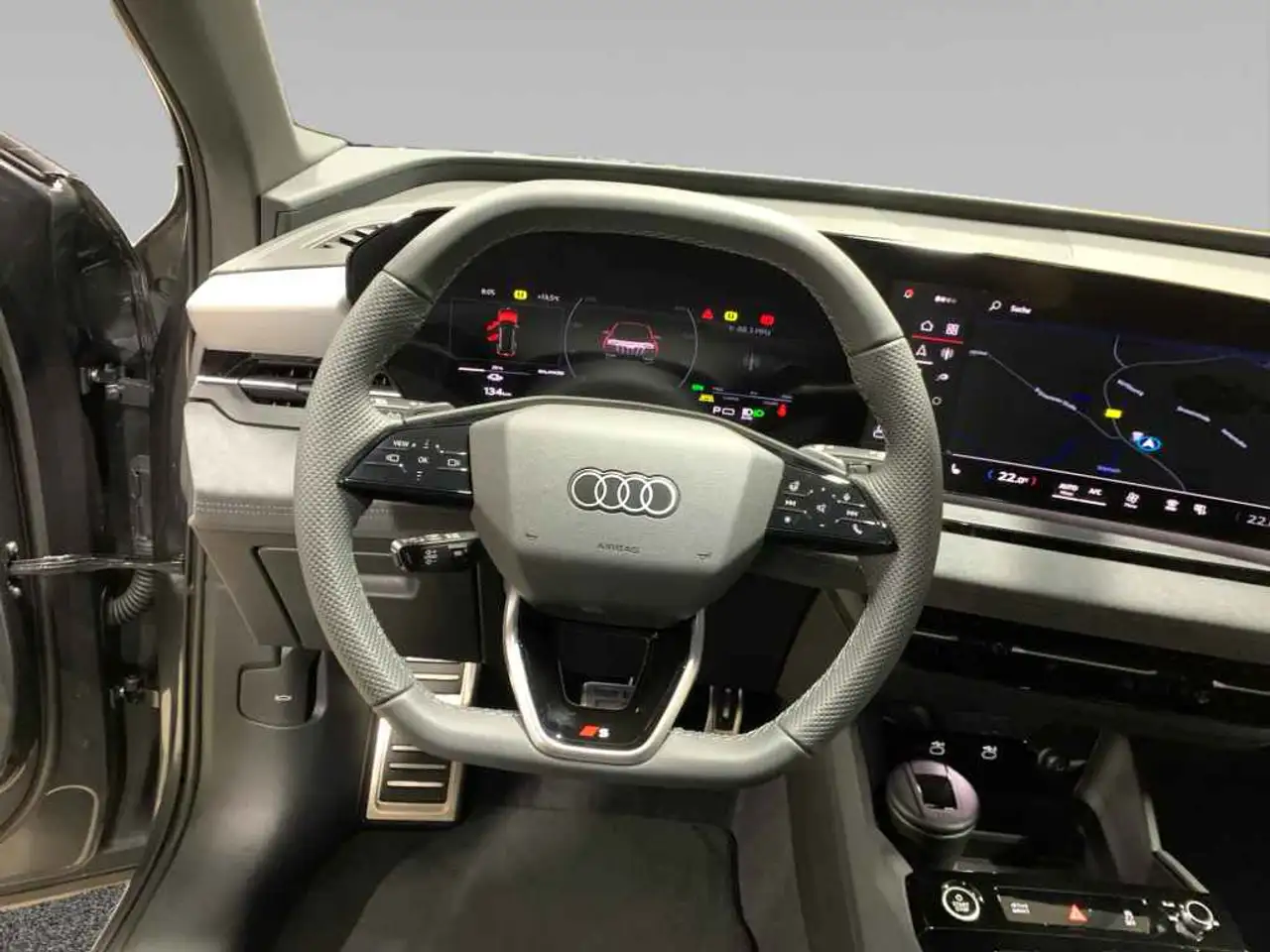 Audi Q6 11