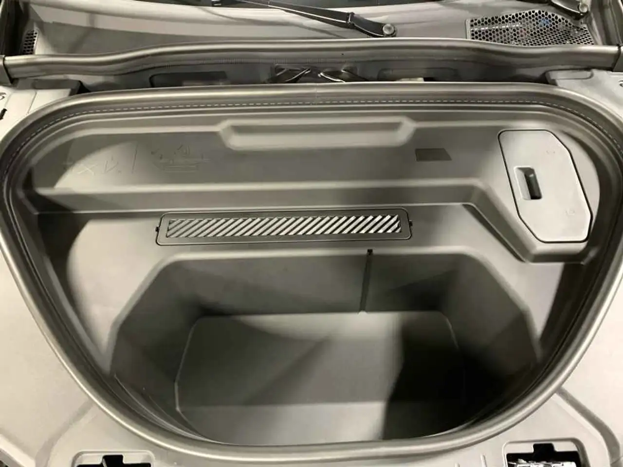 Audi Q6 14
