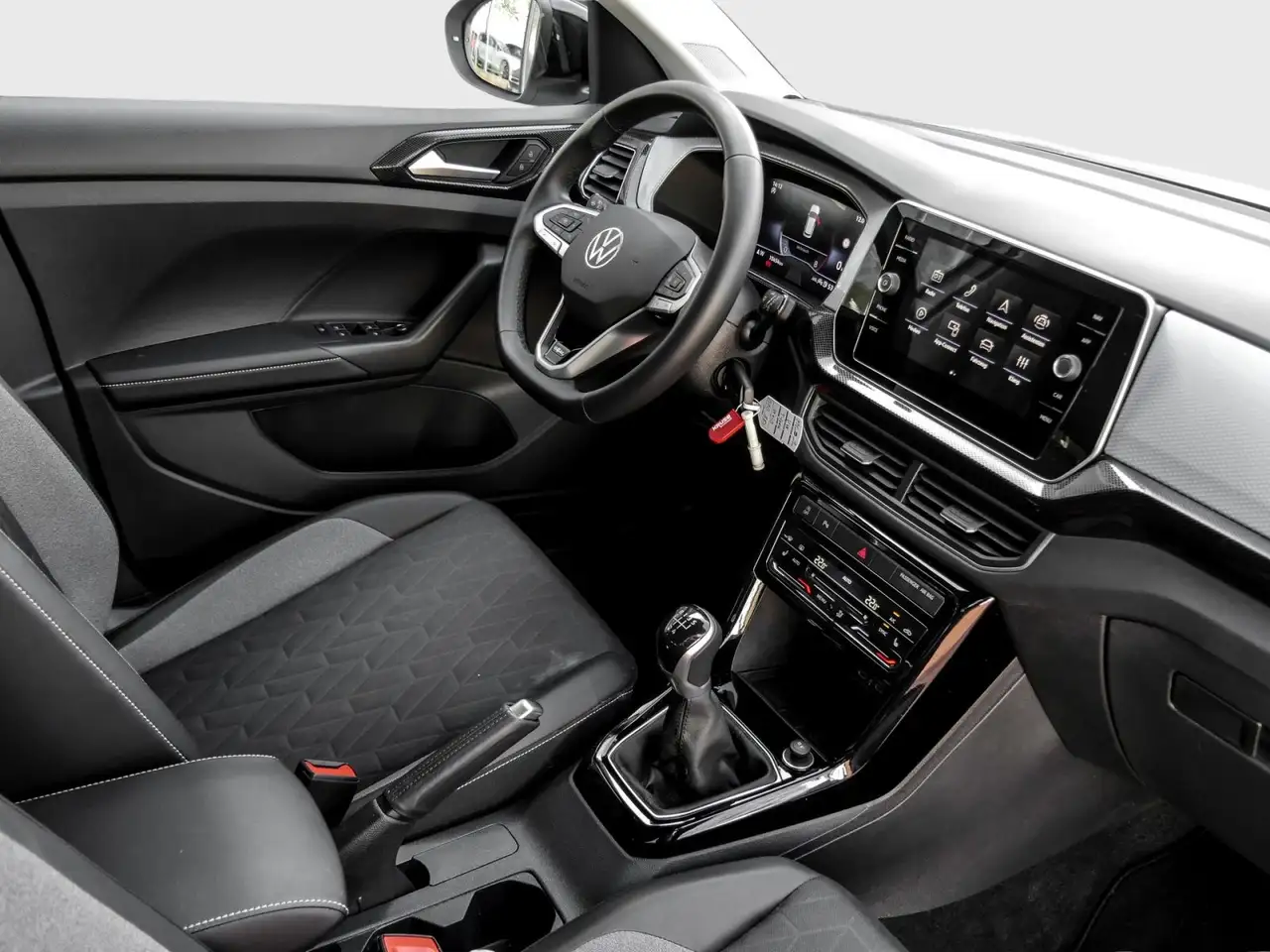 Volkswagen T-Cross 3