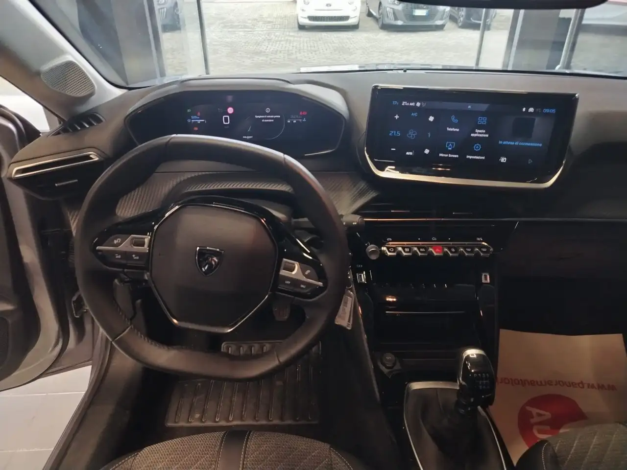 Peugeot 208 10