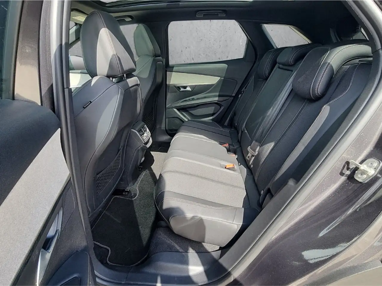 Peugeot 3008 8
