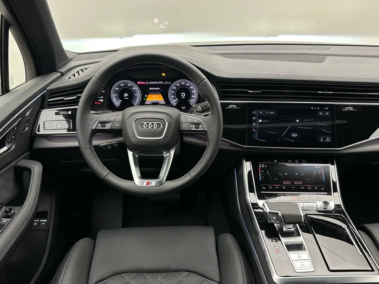 Audi Q7 8