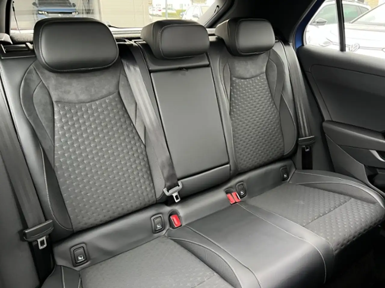 Volkswagen T-Roc 10