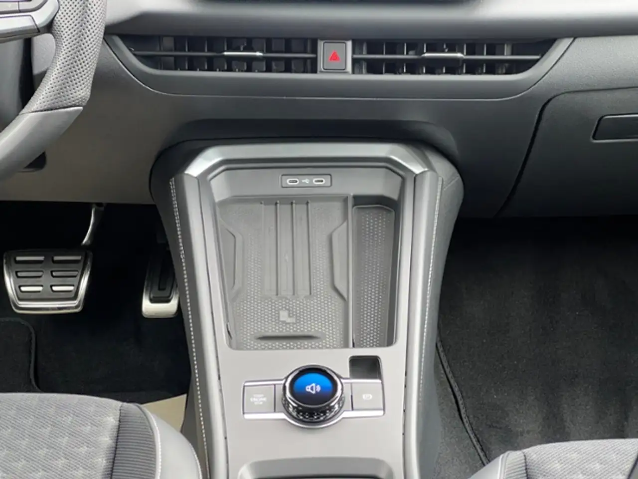 Volkswagen T-Roc 12