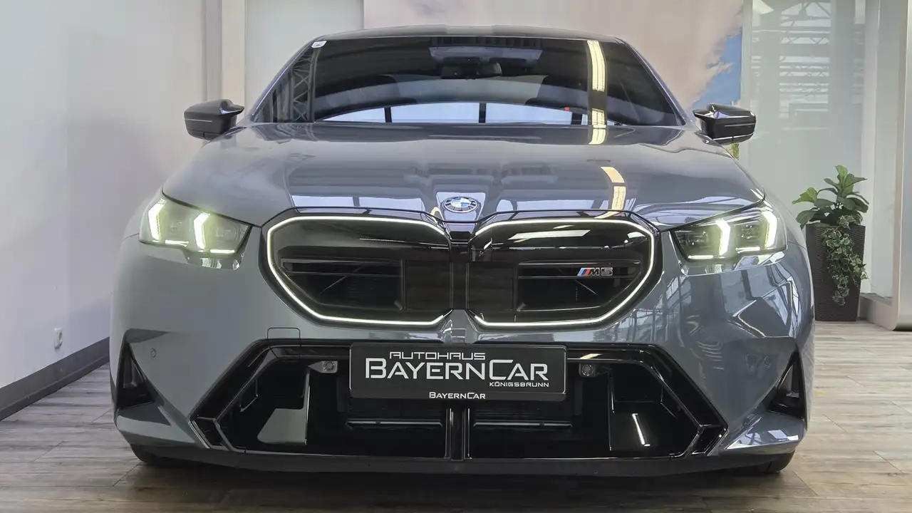 BMW M5 2