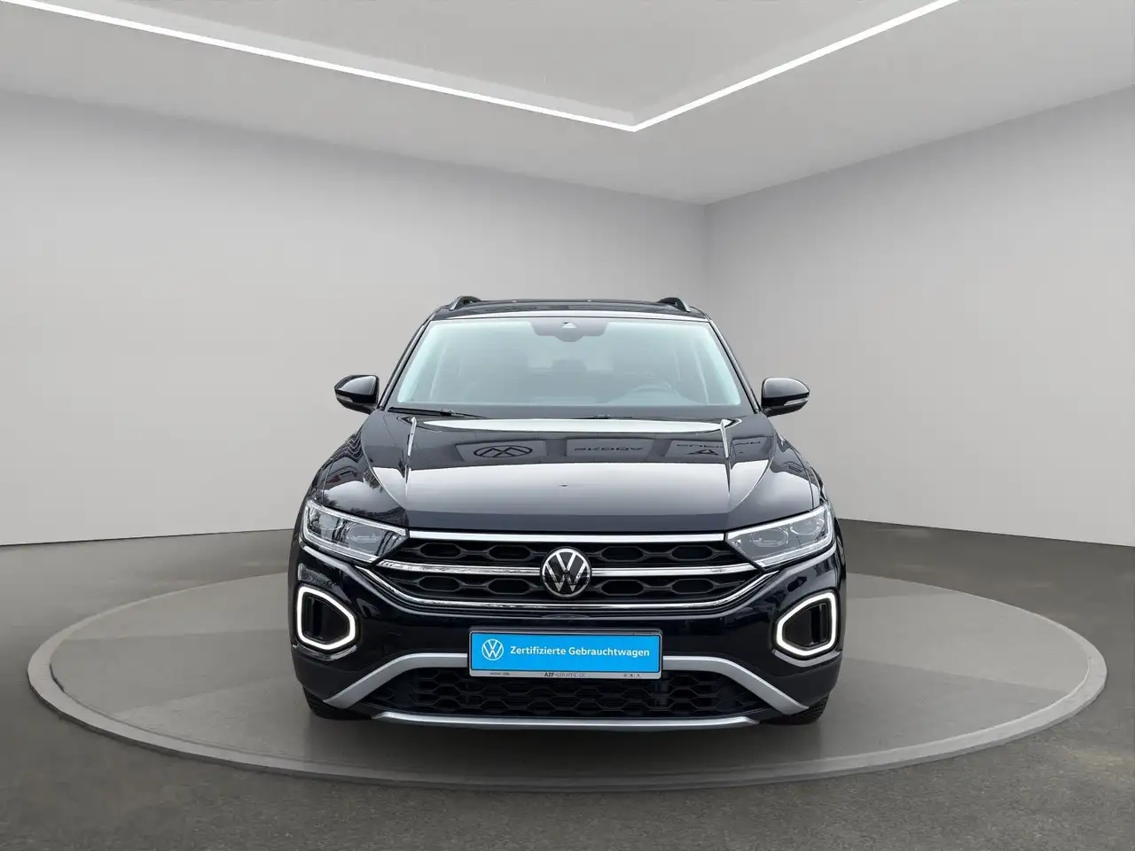 Volkswagen T-Roc 6