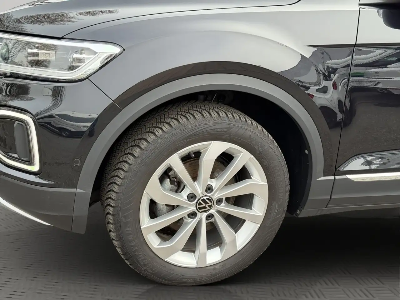 Volkswagen T-Roc 8