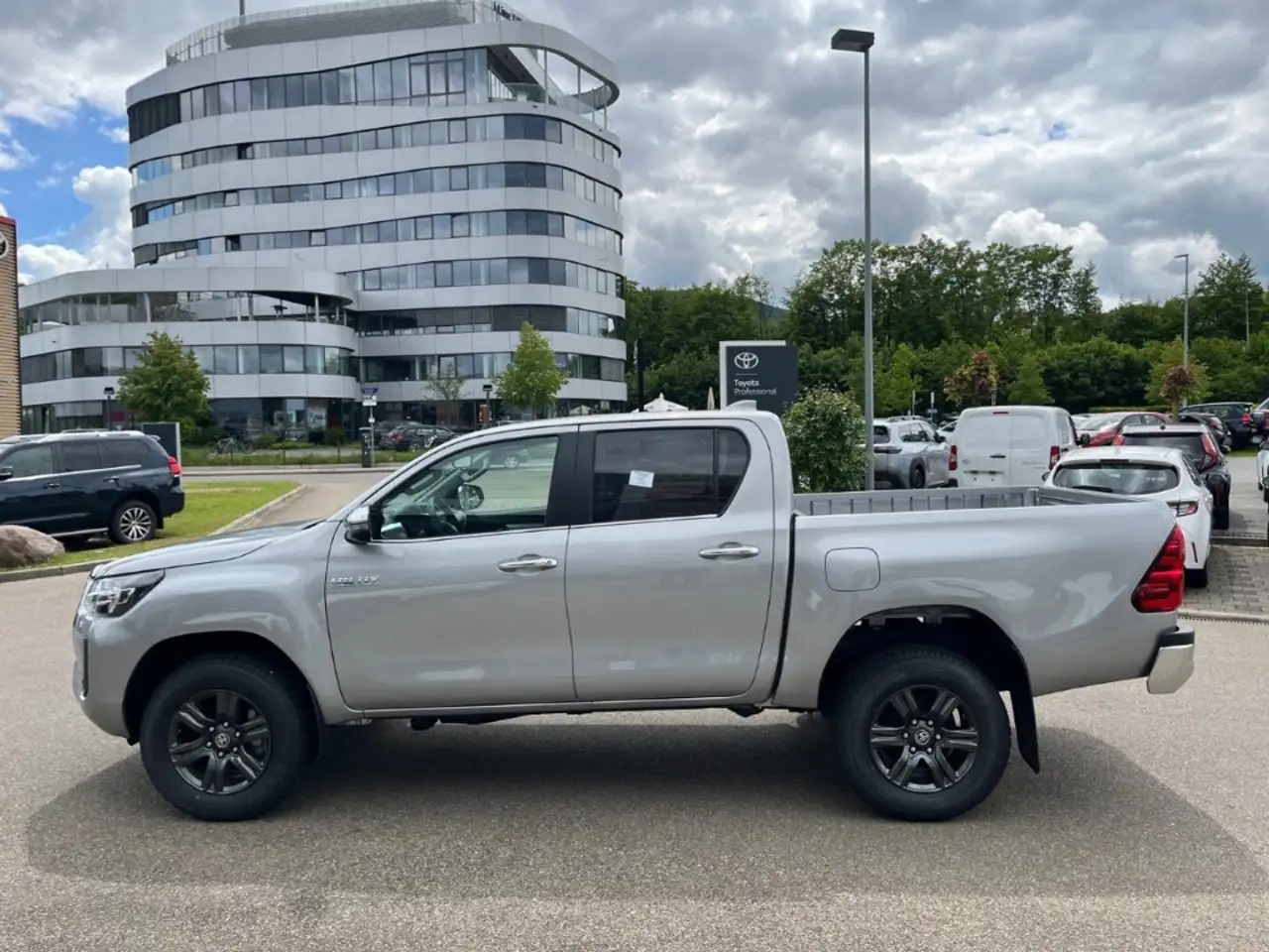 Toyota Hilux 6