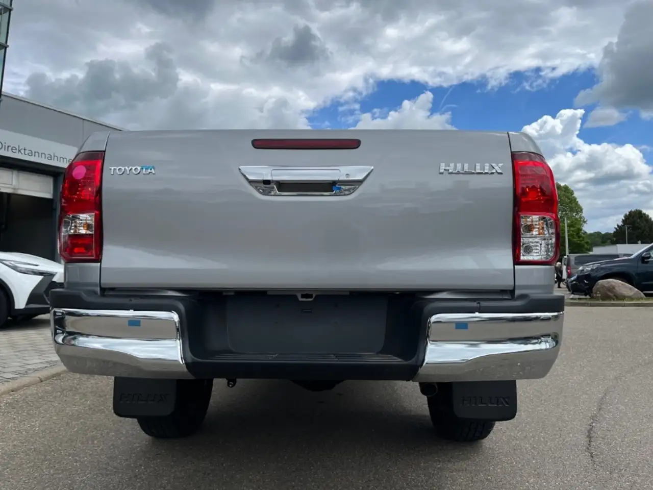 Toyota Hilux 11