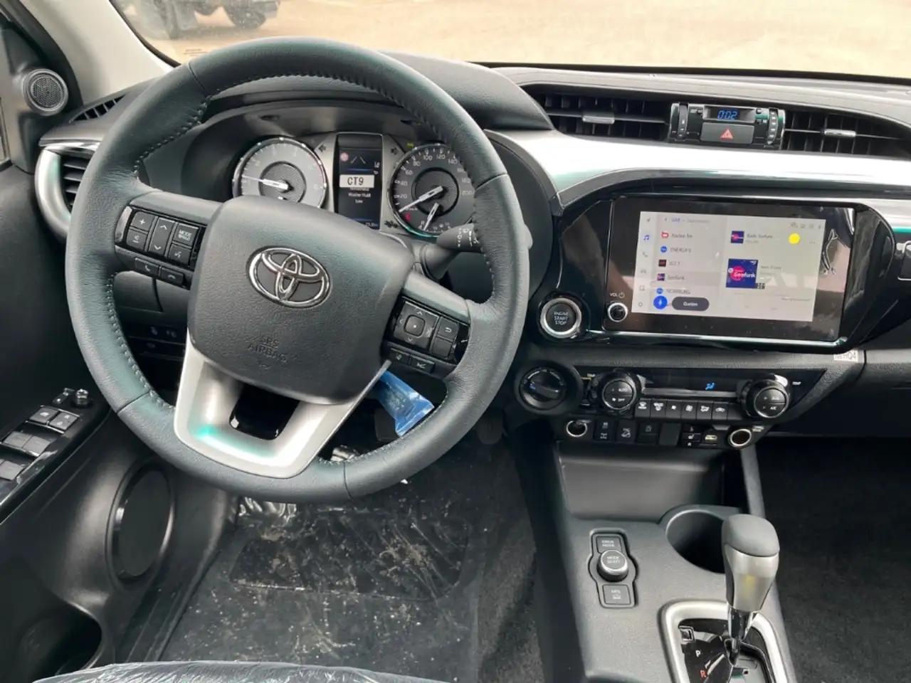 Toyota Hilux 14