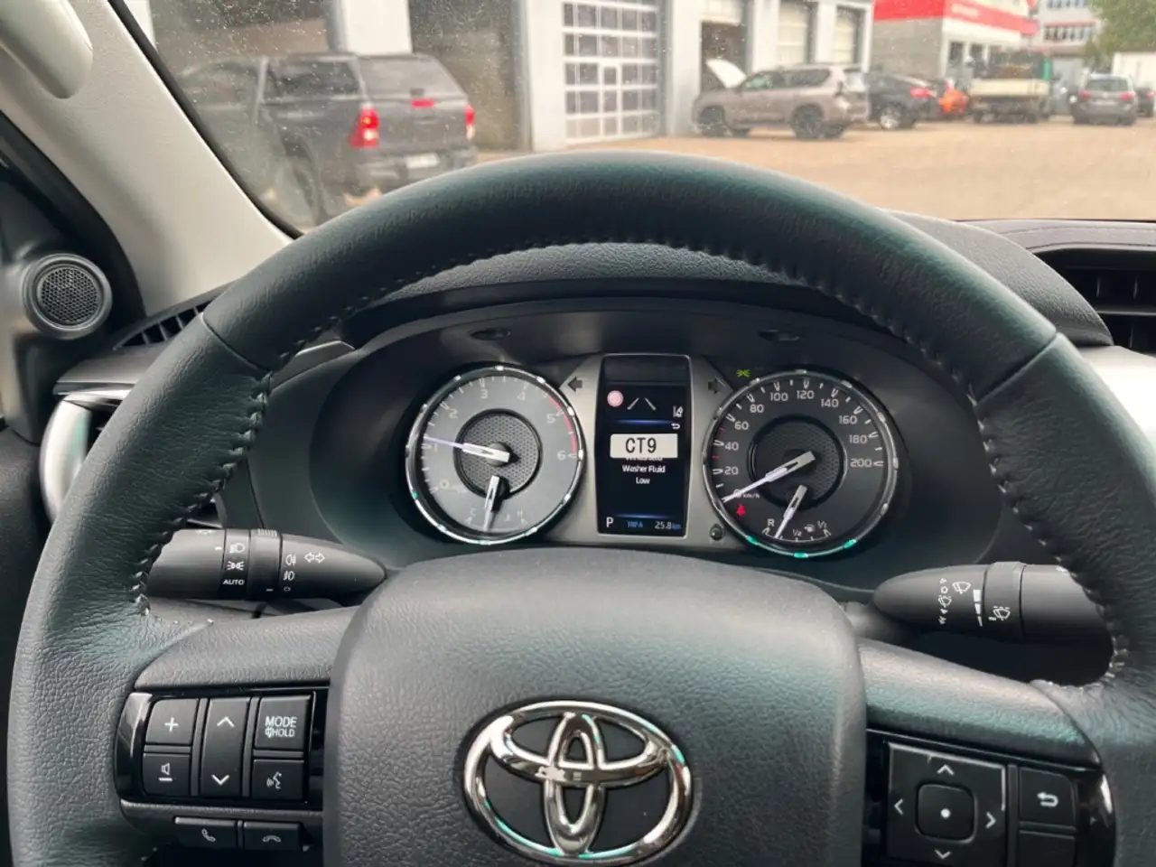 Toyota Hilux 15