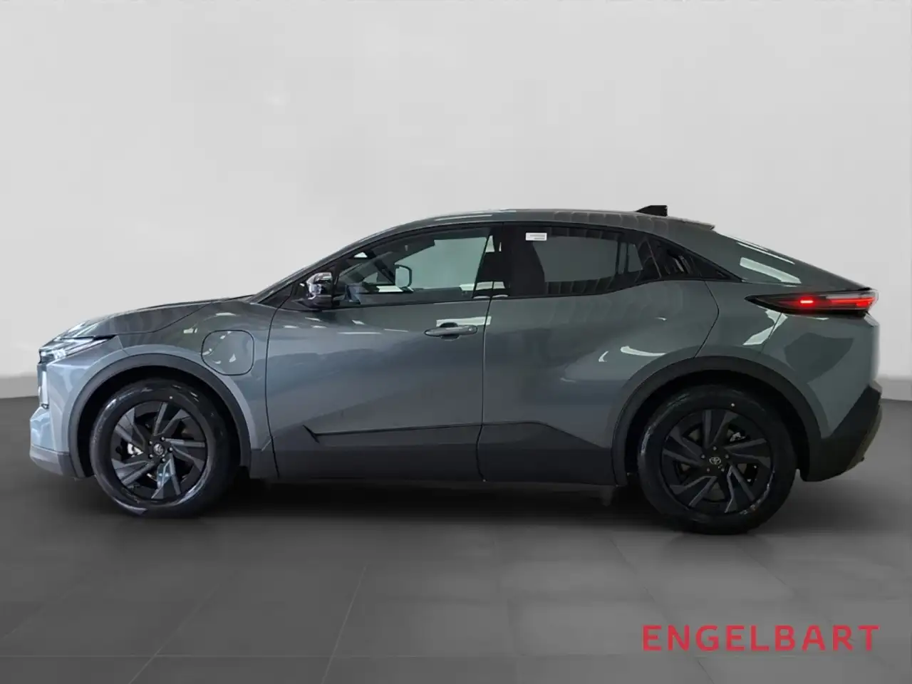 Toyota C-HR 2