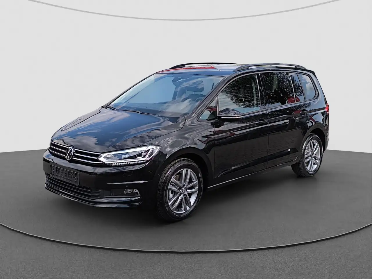 Volkswagen Touran 2