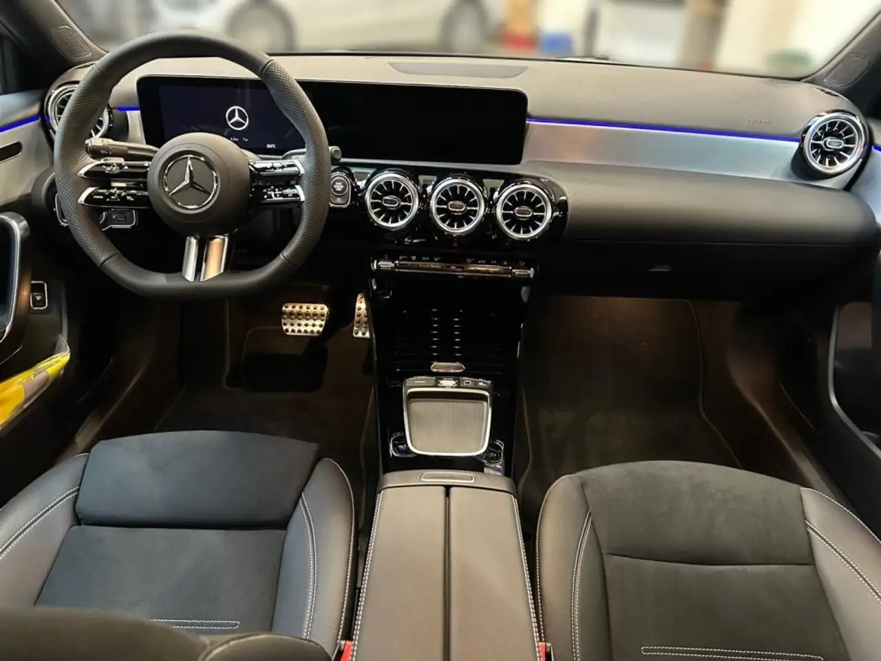 Mercedes-Benz A 200 12