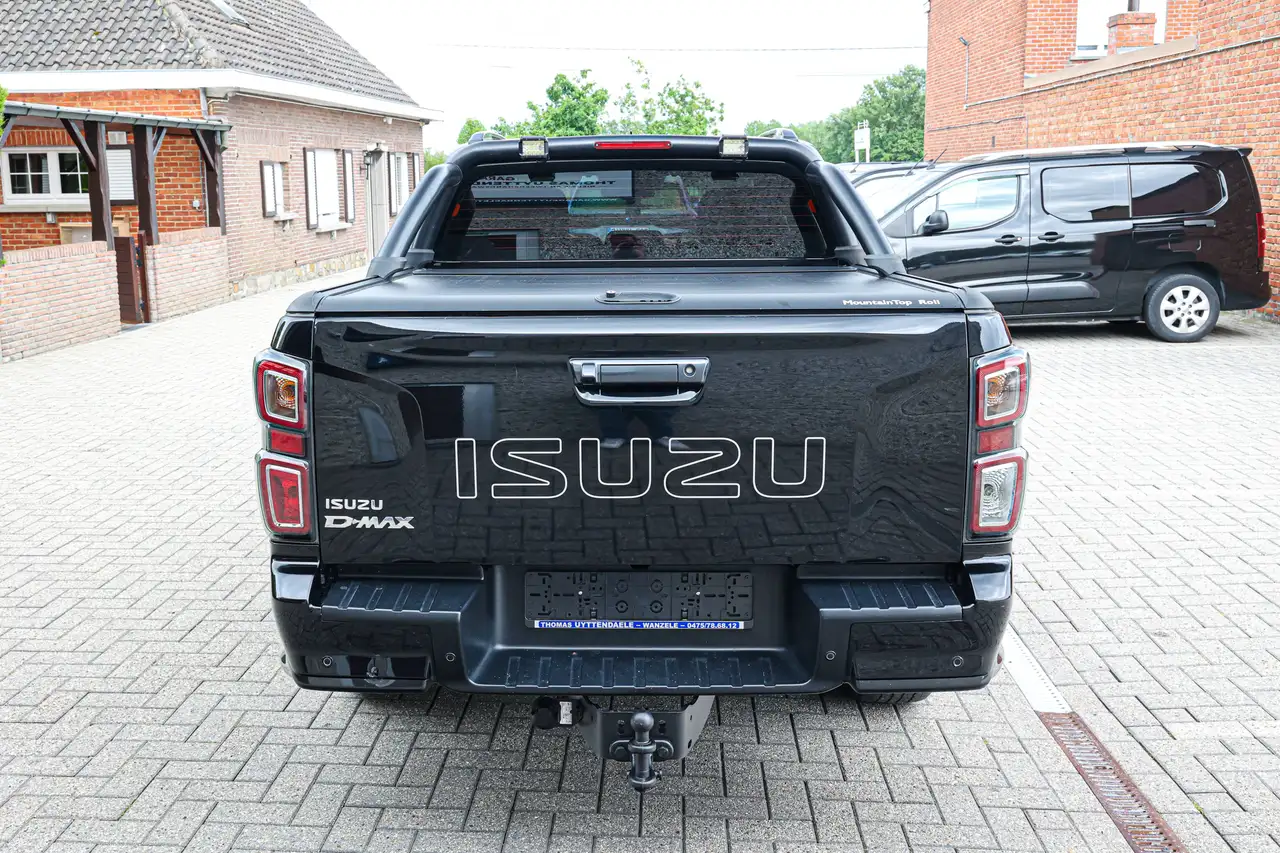 Isuzu D-Max 6